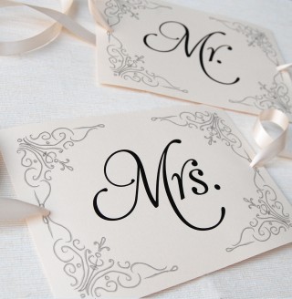 Mr & Mrs Signs